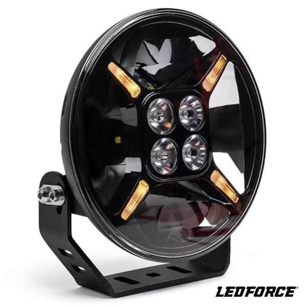 Zusatzscheinwerfer-Set: 4 × LEDFORCE Apex 120W – 4er-PACK LED-Zusatzscheinwerfer inkl. Halterung, Stabilisierungsstreben und Relaiskabelsatz – 9–32V